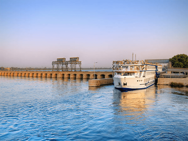 Crossing Esna Lock