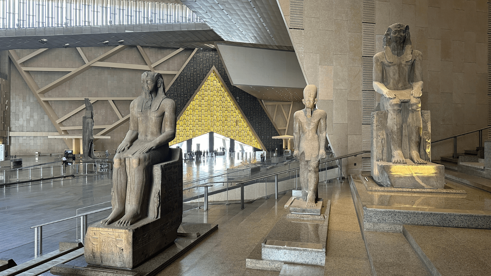 Gallerie cronologiche all’interno del Grande Museo Egizio
