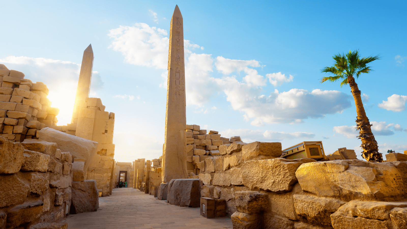 Luxor . banner