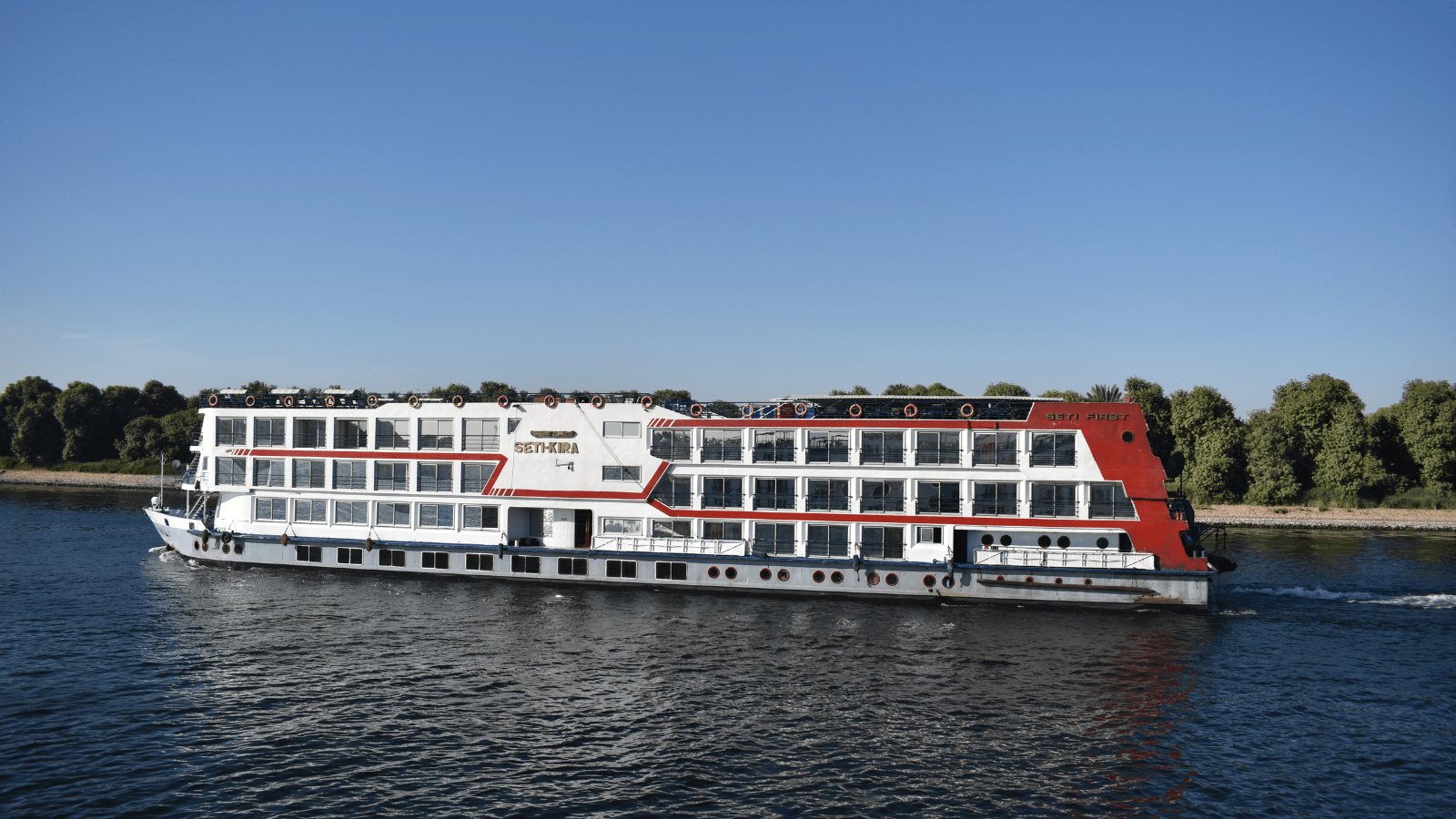 MS Amwaj Livingstone: Luxury Egypt Nile Cruise Experience . banner