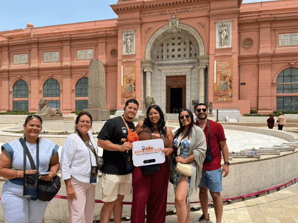 How Knowledgeable Are the Tour Guides About Egyptian History and Culture?