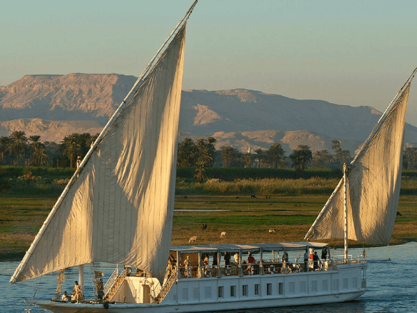 5 Days Nile Cruise from Luxor to Aswan.