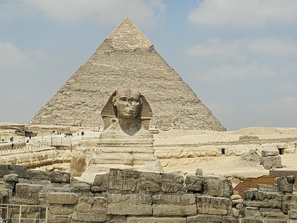 Excursión de un día a las pirámides desde Hurghada en avión,
