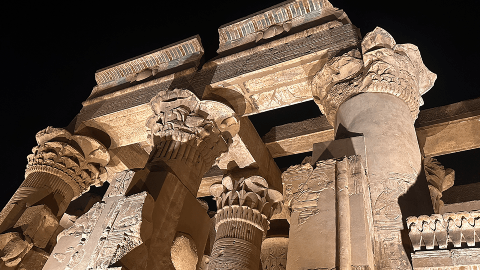 Más allá del Sol: Un viaje de 8 días para ver un eclipse . gallery