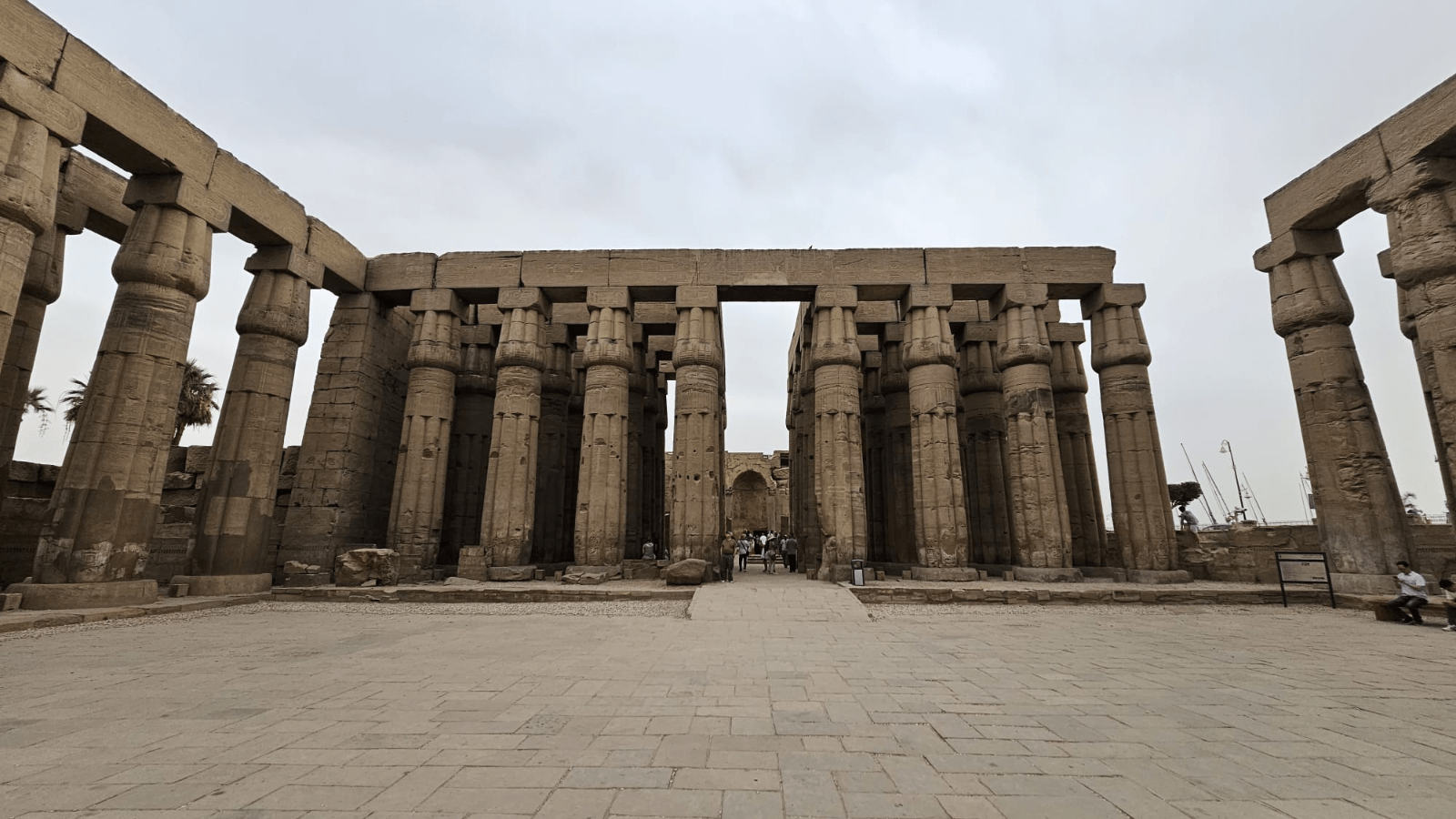 Más allá del Sol: Un viaje de 8 días para ver un eclipse . gallery