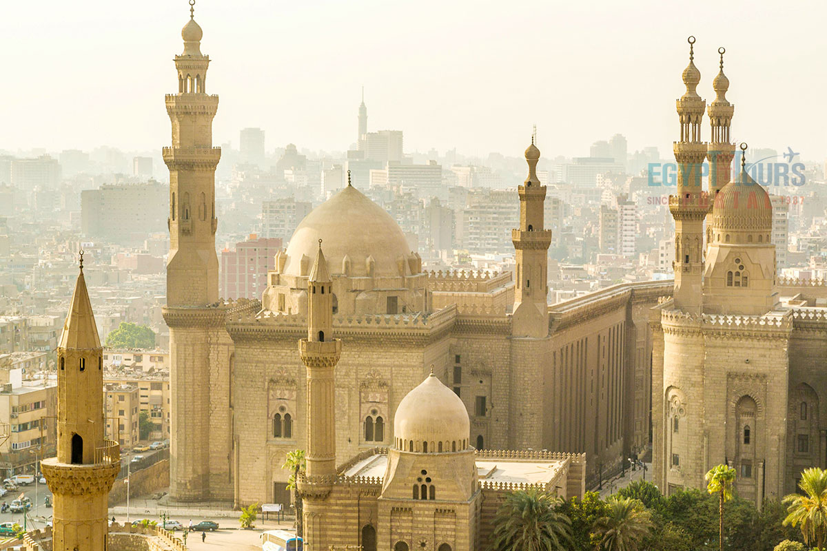 Sultan Hassan Mosque Cairo | History, Architecture & Islamic Cairo Tour