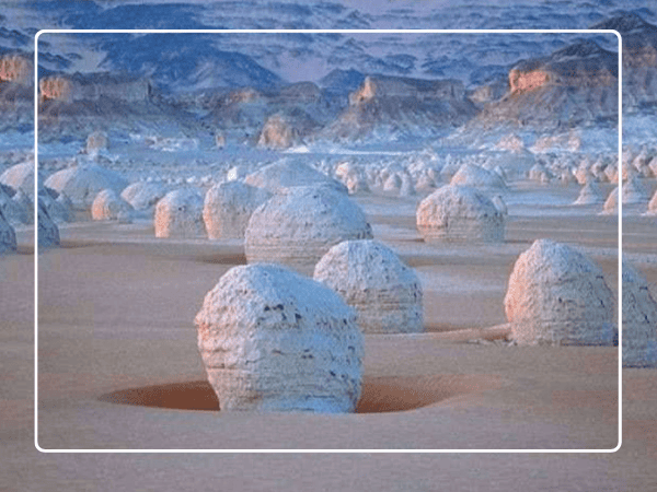 Day 2- Breakfast and visit the White and Black Desert